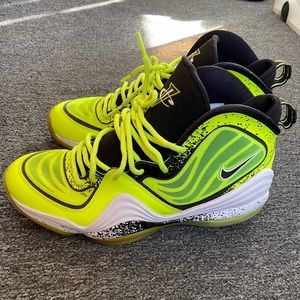 Size 9.5 basketball shoe “highlighter” penny
